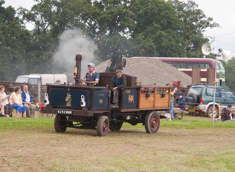 Roanoake steam wagon 